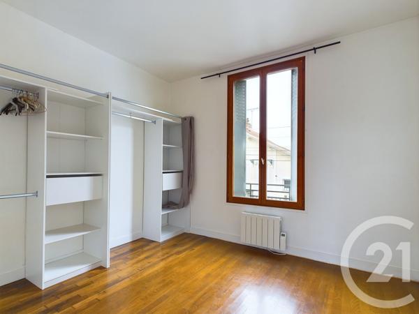 Immeuble à vendre  332 m2 TRAPPES - 78