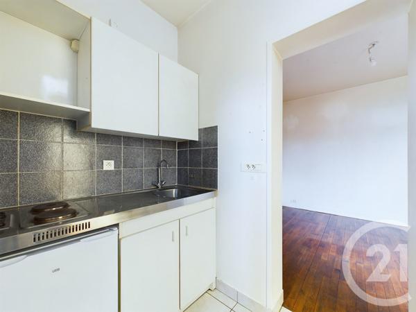 Immeuble à vendre  332 m2 TRAPPES - 78