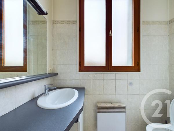 Immeuble à vendre  332 m2 TRAPPES - 78