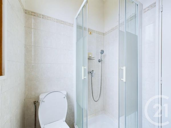 Immeuble à vendre  332 m2 TRAPPES - 78