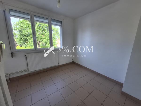 Maison
                                                                                                                                                                                                                                                                                                                        4 pièce(s)                                                                                                                                                                                                          3 chambre(s)                                                                                                                                                                                                          67.19  m²