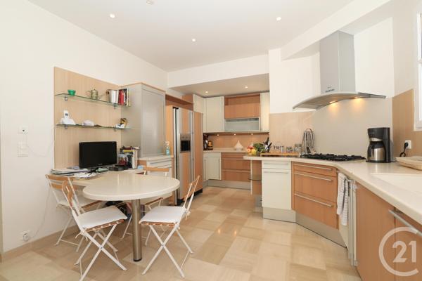 Maison à vendre  5 pièces - 230 m2 EZE - 06