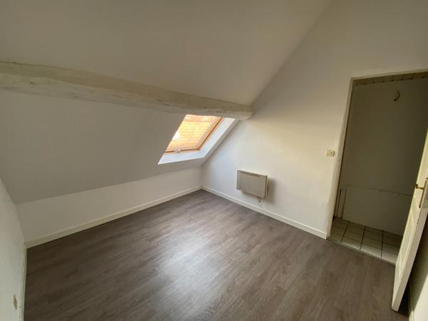 Appartement Entièrement Rénové Centre Ville d'Arpajon 2 pièces, 1 chambre