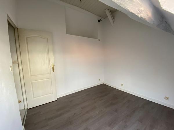 Appartement Entièrement Rénové Centre Ville d'Arpajon 2 pièces, 1 chambre
