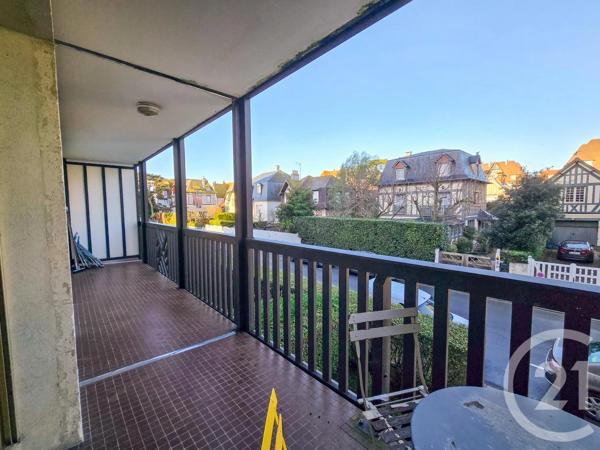Appartement F2 à vendre  2 pièces - 40,07 m 2   DEAUVILLE  - 14