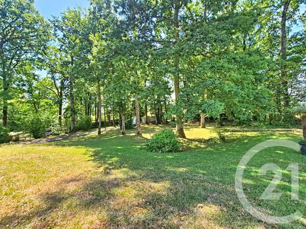 Maison à vendre  7 pièces - 156 m 2   ARGENTAN  - 61