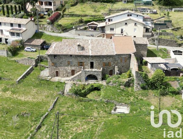Maison traditionnelle 5 pièces de 120 m² à Vals-les-Bains (07600)