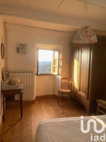 Maison traditionnelle 5 pièces de 120 m² à Vals-les-Bains (07600)