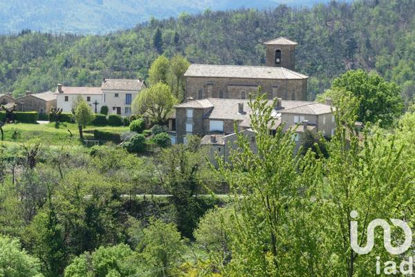 Maison traditionnelle 5 pièces de 120 m² à Vals-les-Bains (07600)