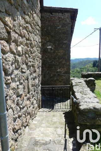 Maison traditionnelle 5 pièces de 120 m² à Vals-les-Bains (07600)