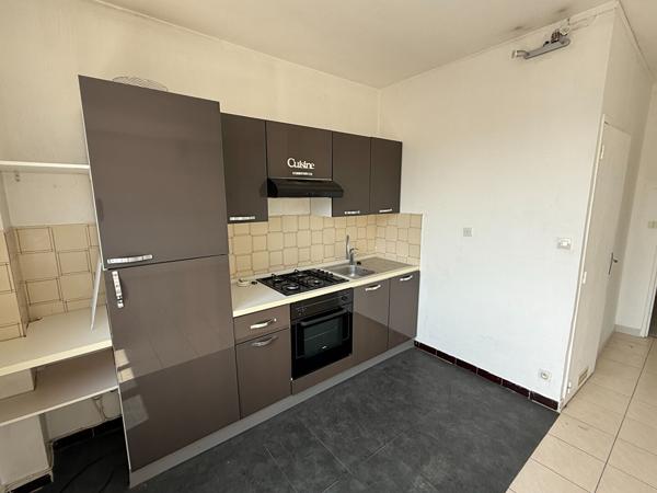 APPARTEMENT DE TYPE 3 - VUE ETANG