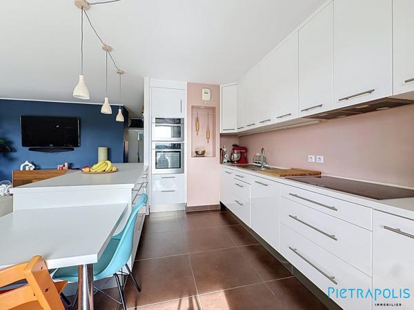 Appartement traversant , T5 de 114m2