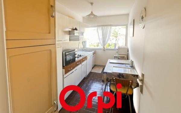 Appartement à vendre    2 pièces • 48 m2 Bandol