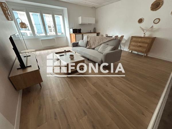 Location Appartement meublé 2 pièces 50.6 m² - Saint-maixent 79400