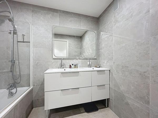 ANNECY _ Appartement 3 pièces de 68,36 m², avec balcon et cave, à vendre