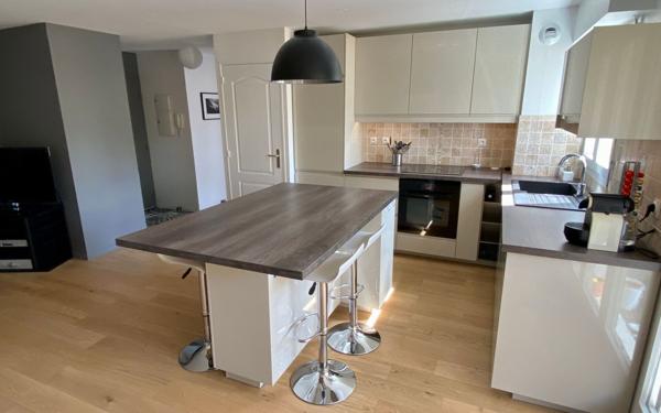 Appartement à louer    2 pièces •  Noisy-le-Grand