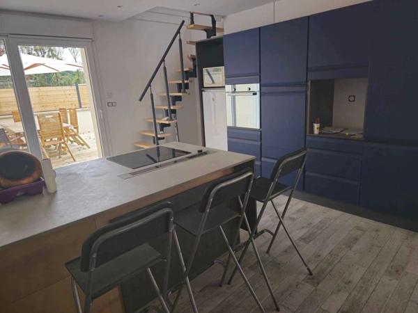 Pavillon indépendant avec garage et terrain