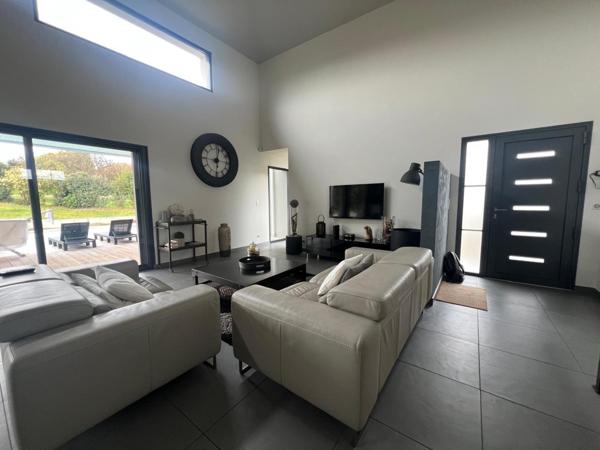 Maison d'Architecte de 185m² + piscine à Casteljaloux