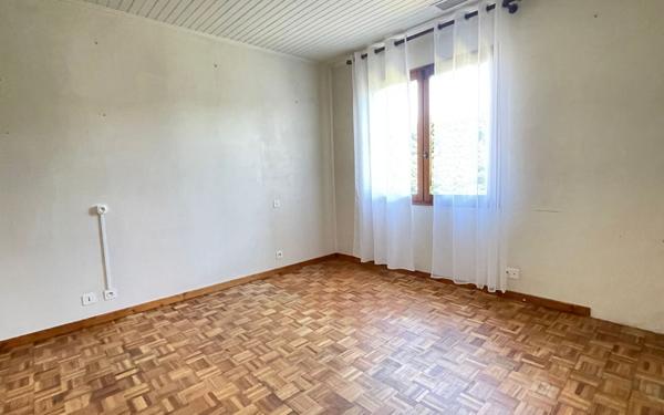 Maison à vendre    4 pièces •  Dax