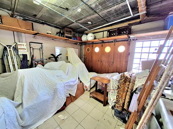 A vendre maison 141 m2 à fort potentiel et idéalement placée à Domérat équipé d'un ascenseur. Domérat