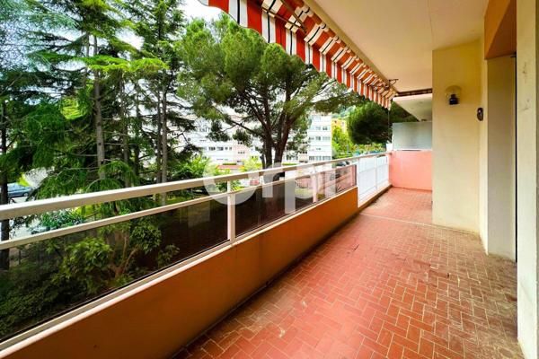 Appartement à vendre    3 pièces • 83,04 m2 Mandelieu-la-Napoule