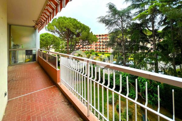 Appartement à vendre    3 pièces • 83,04 m2 Mandelieu-la-Napoule