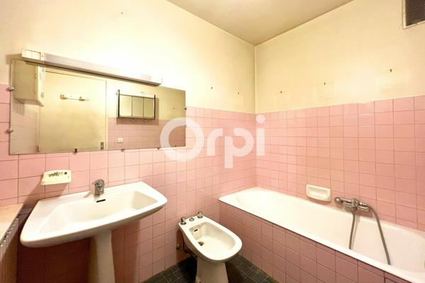 Appartement à vendre    3 pièces • 83,04 m2 Mandelieu-la-Napoule