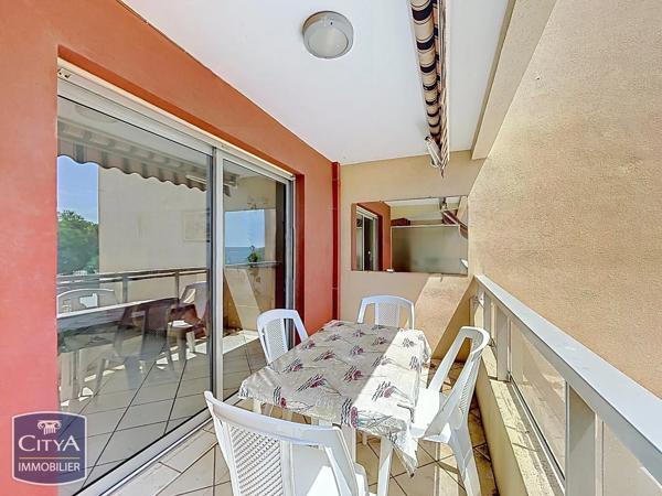 Appartement à vendre 1 pièce 26.54m² Fréjus (83600)