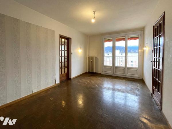 Grenoble, SECTEUR LES ALPINS, APPARTEMENT AVEC BALCON