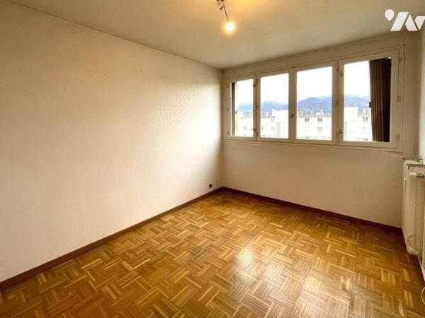 Grenoble, SECTEUR LES ALPINS, APPARTEMENT AVEC BALCON