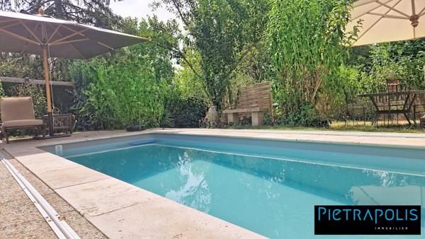 Maison de ville rénovée avec piscine