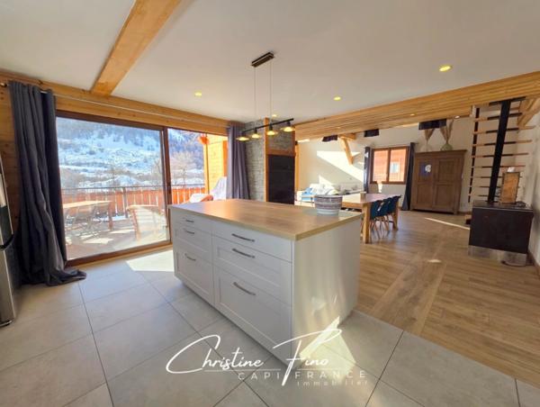 SERRE CHEVALIER-LE MONETIER LES BAINS Chalet récent spécial artisans