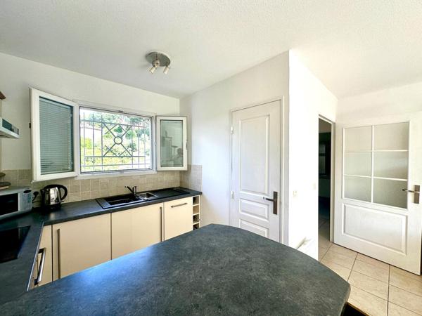 MAGNIFIQUE 2 PIECES DE 44 M2 DANS RESIDENCE DE STANDING AVEC PISCINE