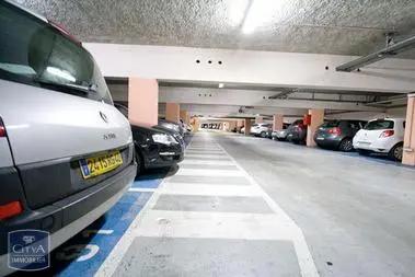 Parking à louer Mont-de-Marsan (40000)