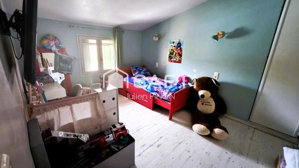 Maison provençale de 115 m² à Rustrel : Cadre exceptionnel près du Colorado Provençal