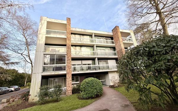 Appartement à vendre    2 pièces • 67 m2 L'Isle-Adam