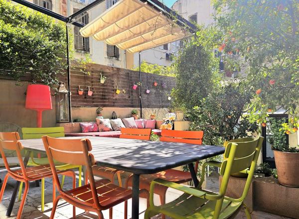 Sous l'oranger entre Vauban et le Vieux-Port