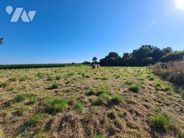 Terrain à Vendre à Lannebert (22290) en Côtes-d'Armor (22)

Nous vous présentons un terrain à...