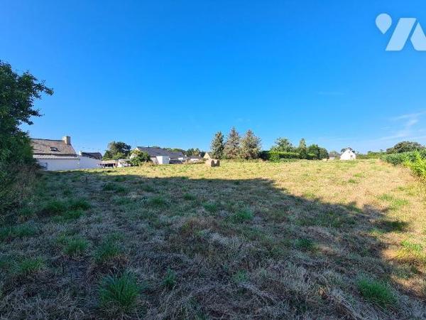 Terrain à Vendre à Lannebert (22290) en Côtes-d'Armor (22)

Nous vous présentons un terrain à...