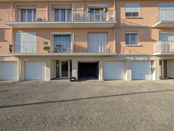 À VENDRE EN EXCLUSIVITÉ DRAGUIGNAN Appartement 3 pièces avec balcons, cave et parking
