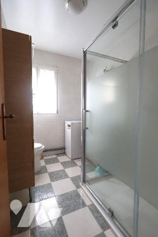 Charmante maison 2 chambres - jardin - Entretenue avec soin et proche de toutes les commodités.