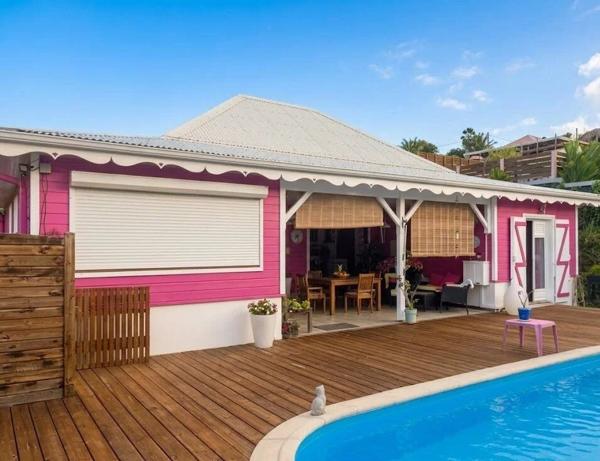 Vente                                                      Maison
                        
                     4 pièces                      94 m2                     à Sainte-Luce