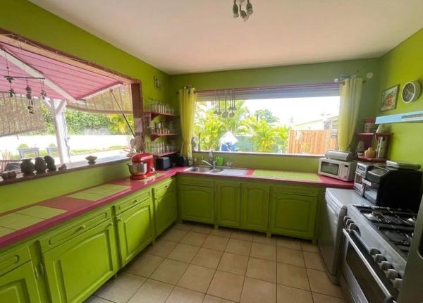 Vente                                                      Maison
                        
                     4 pièces                      94 m2                     à Sainte-Luce