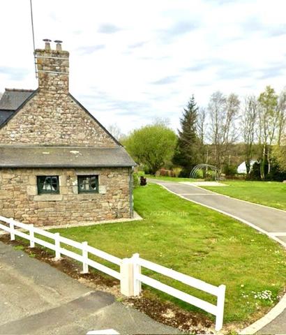 Ensemble de 2 maisons en pierres