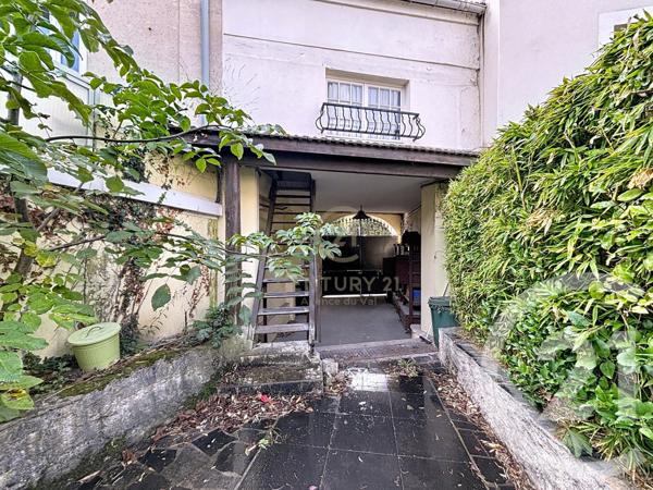 Maison à vendre  12 pièces - 270,08 m2 CHAMPS SUR MARNE - 77