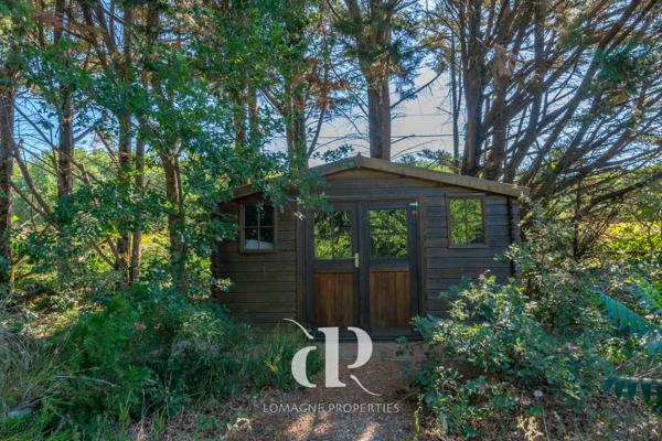 Charmante maison prete à vivre avec piscine et beau jardin