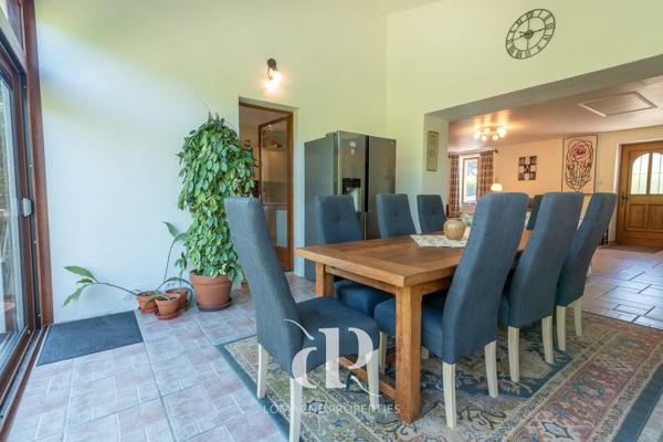 Charmante maison prete à vivre avec piscine et beau jardin