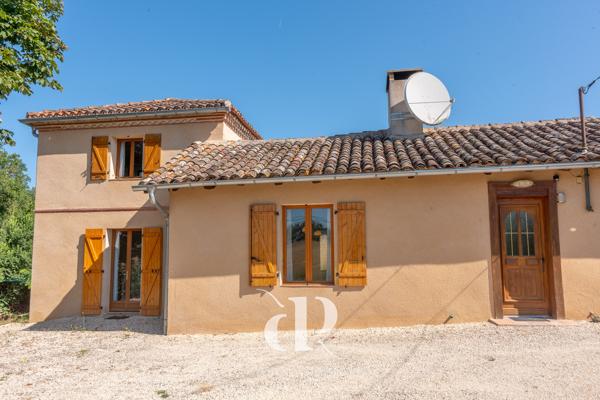 Charmante maison prete à vivre avec piscine et beau jardin