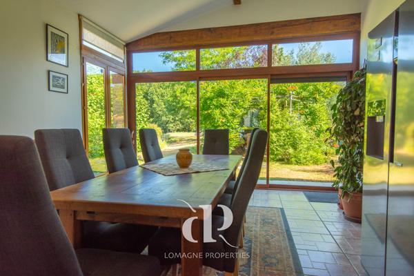 Charmante maison prete à vivre avec piscine et beau jardin