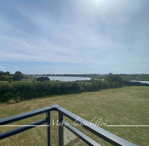 Dpt Vendée (85), à vendre LE FENOUILLER maison 2 chambres + son appartement de type 2, garage, annexes et son terrain de 2400 M2